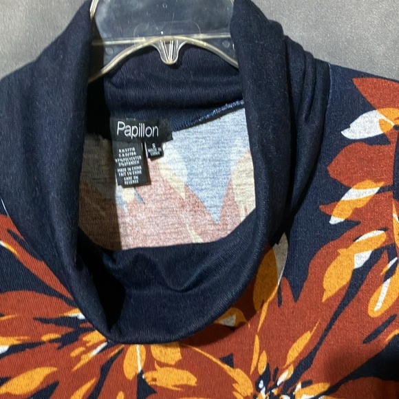 Unique and beautiful tunic/dress. Size small. Cowel neck. Papillon brand. - Picture 2 of 6